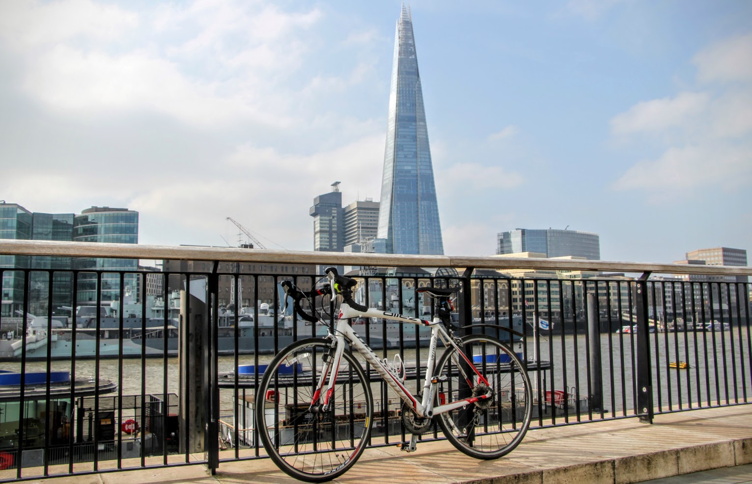 modern architecture london cycling